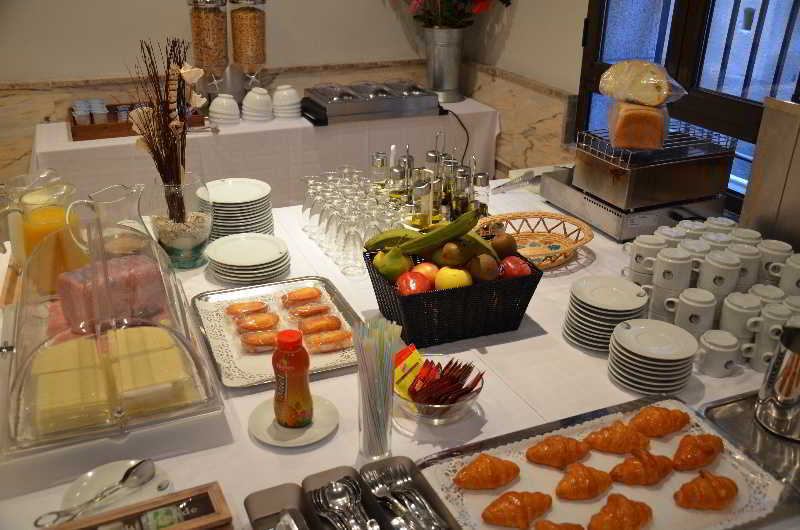 Yit Conquista De Toledo Hotell Restaurant bilde